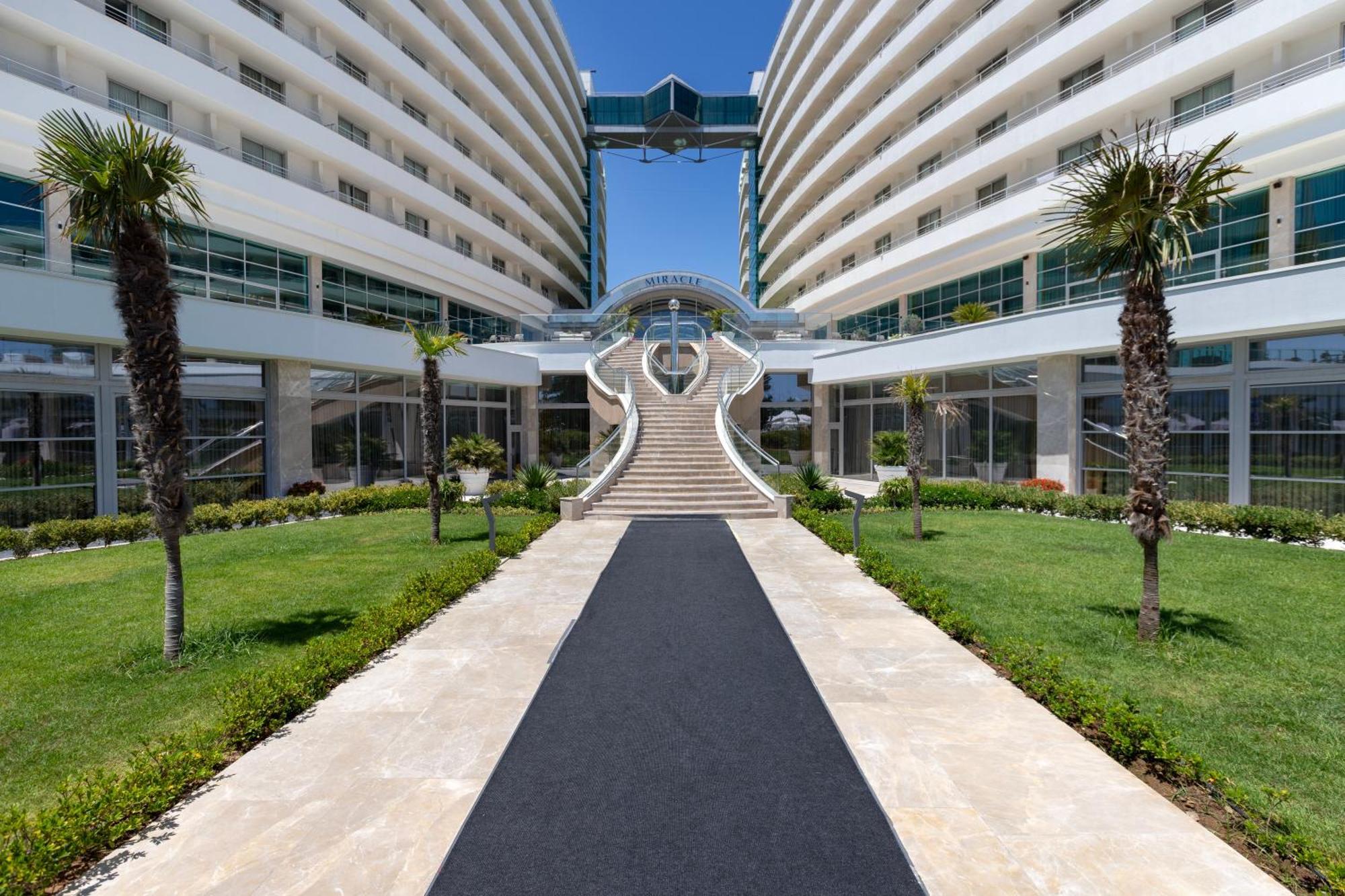 มิราเคิล รีสอร์ต โฮเต็ล Hotel อันตัลยา ภายนอก รูปภาพ
