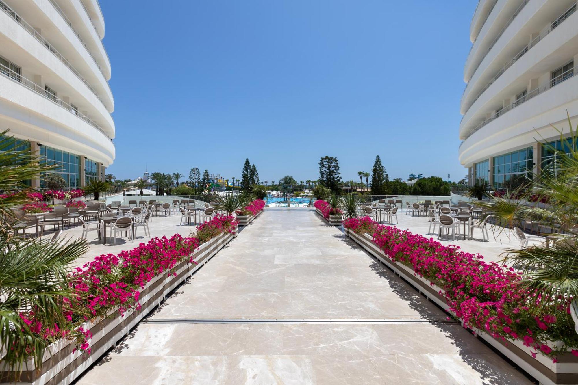 มิราเคิล รีสอร์ต โฮเต็ล Hotel อันตัลยา ภายนอก รูปภาพ